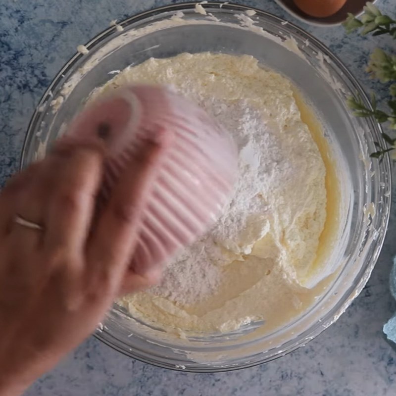 Bước 4 Trộn bột bánh Bánh Langminton đỏ