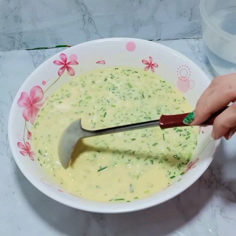 Bước 1 Trộn bột bánh xèo Bánh xèo miền Bắc với nấm hương
