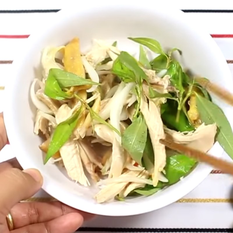 Bước 6 Trộn gà Cơm gà Phú Yên
