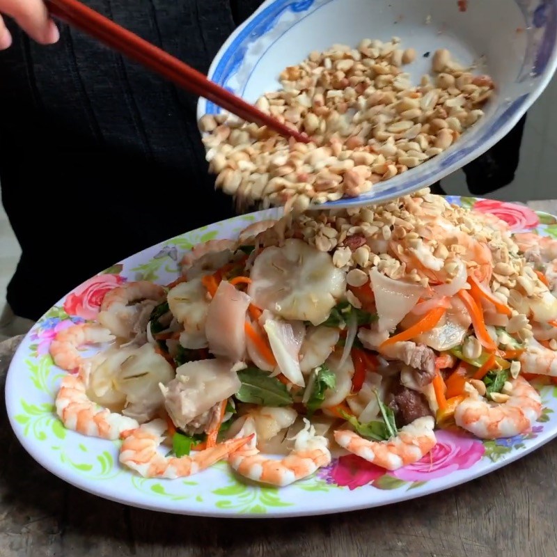 Bước 5 Trộn gỏi Gỏi măng cụt non tôm thịt