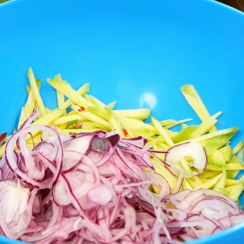 Bước 6 Trộn gỏi Gỏi bò rau răm