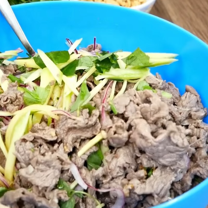 Bước 6 Trộn gỏi Gỏi bò rau răm