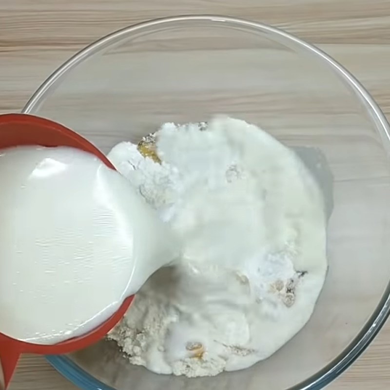 Bước 2 Trộn hỗn hợp bột bánh Bánh rán doremon - bánh rán dorayaki không cần bột nở và trứng