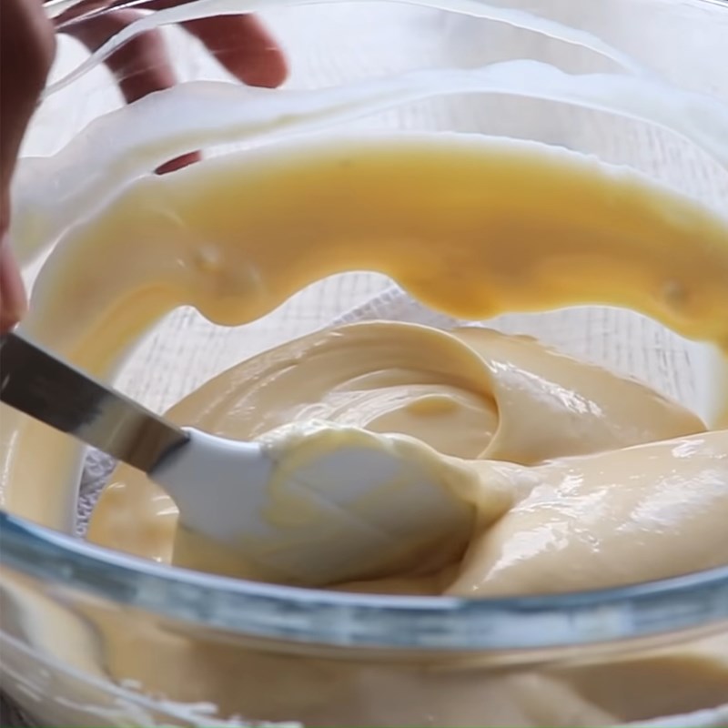 Bước 3 Trộn hỗn hợp phô mai Bánh cheesecake cam nướng với bột mì