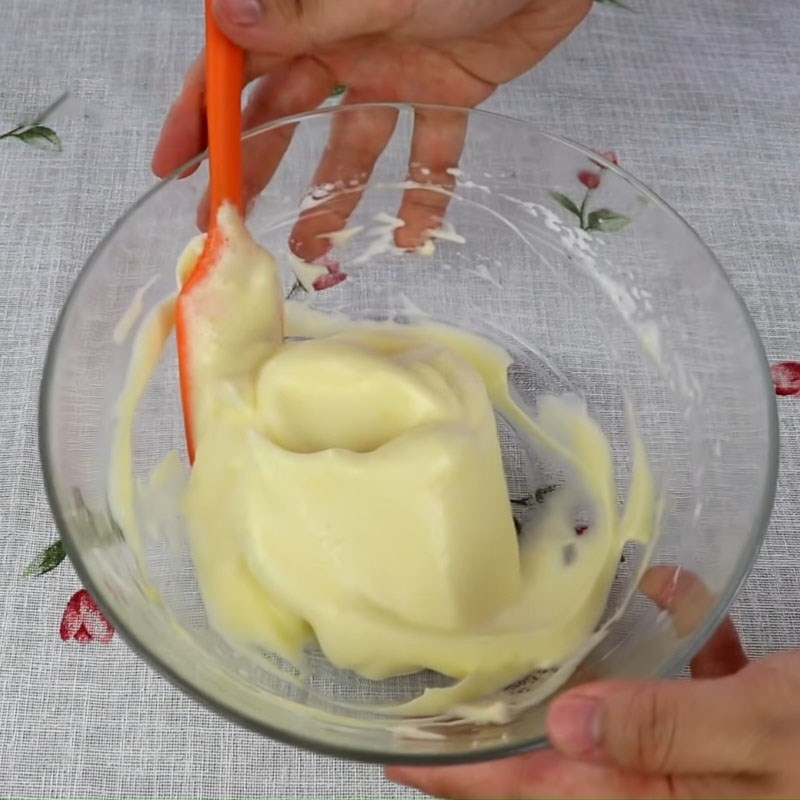 Bước 3 Trộn hỗn hợp trứng Bánh trái cây khô - fruit cake