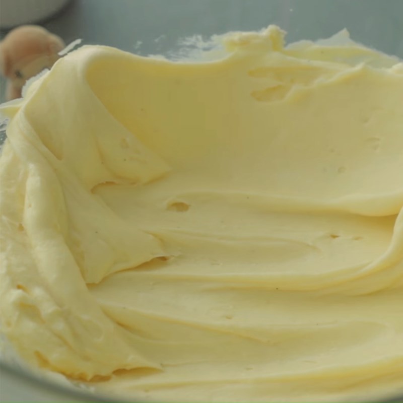 Bước 6 Trộn kem phô mai Tiramisu kẹo đường dalgona
