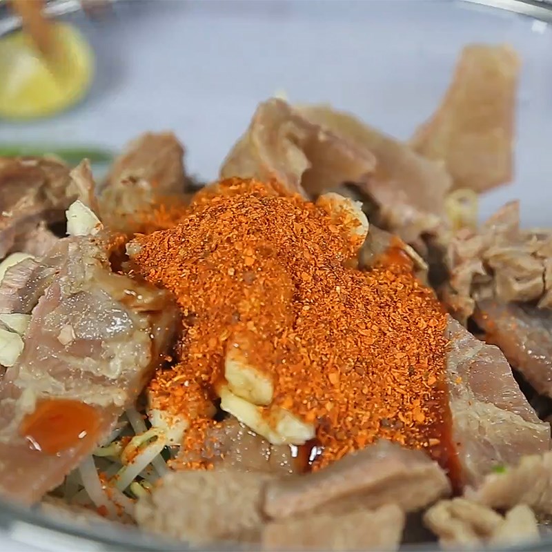 Bước 3 Trộn mì Mì trộn gân bò cay