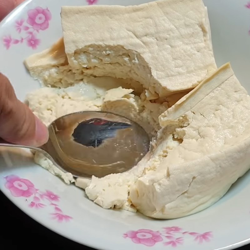 Bước 3 Trộn nhân đậu hũ Bắp cải cuộn đậu hũ kho tiêu