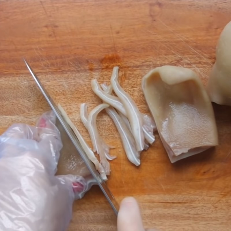 Bước 6 Trộn tai heo Tai heo sốt thái