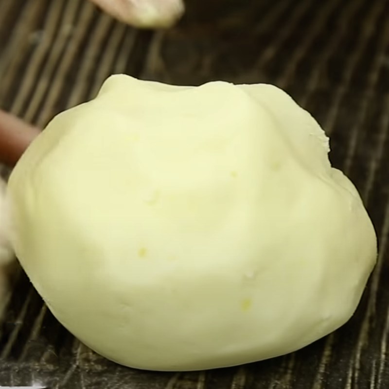 Bước 2 Trộn và nhồi bột Súp khoai tây viên nhân thịt