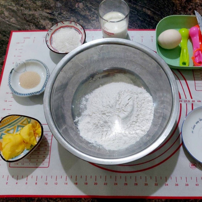 Bước 1 Trộn và nhồi bột Bánh mì chà bông