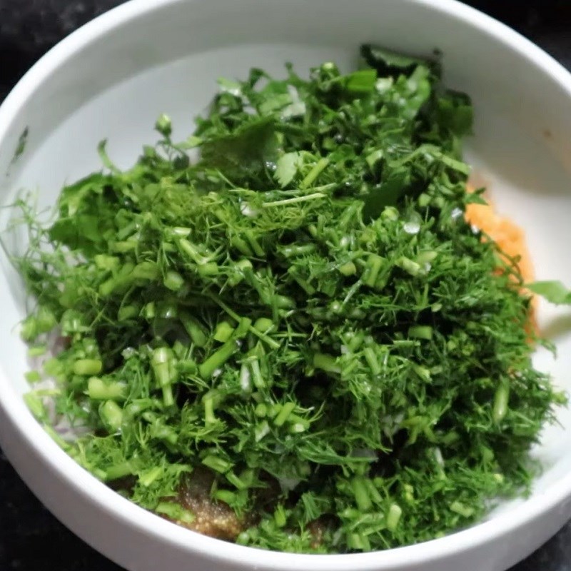 Bước 3 Chiên chả Bún cá gạo lứt