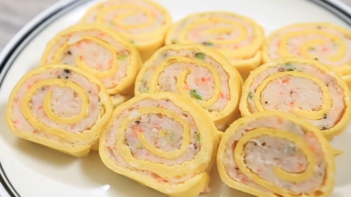 Trứng cuộn tôm hấp