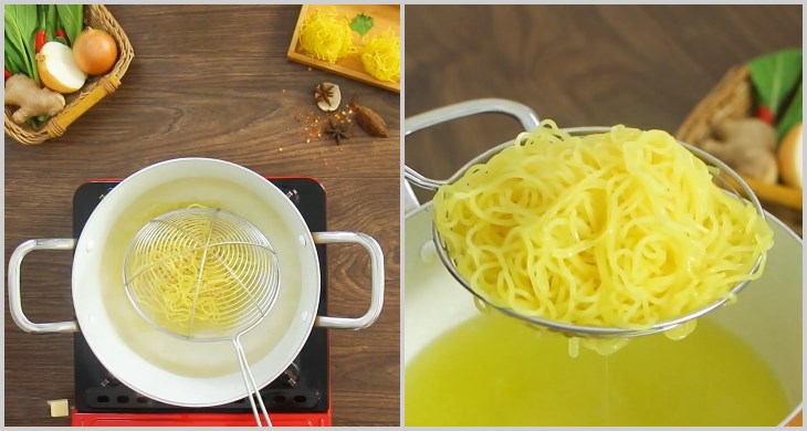 Bước 4 Trụng mì Mì hải sản