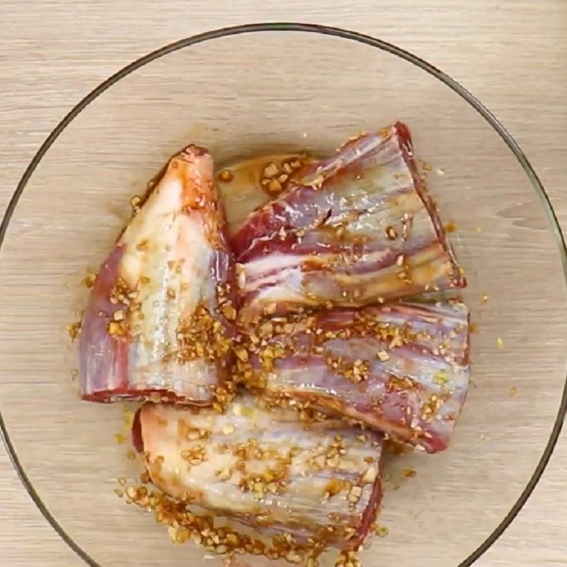 Bước 2 Ướp bắp bò Bắp bò ngâm nước tương
