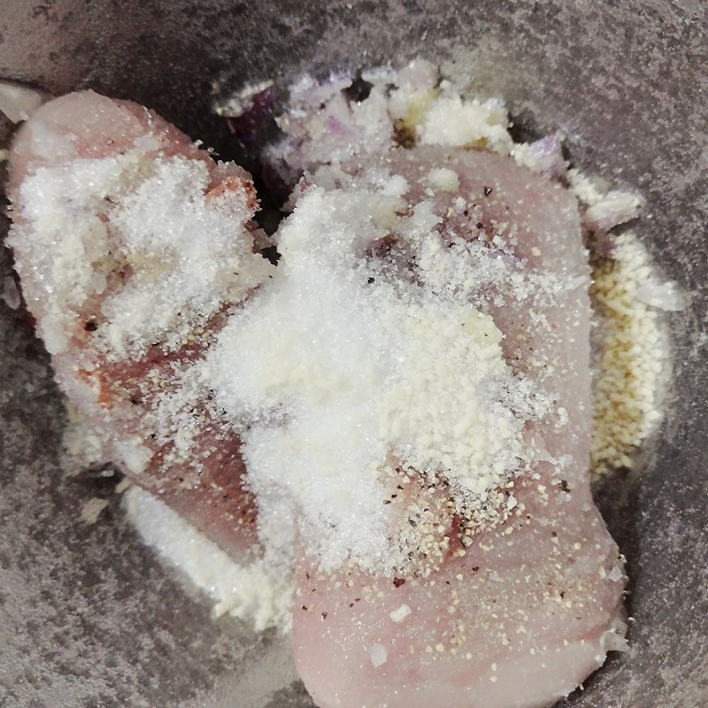 Bước 1 Ướp cá Chả cá thác lác chiên