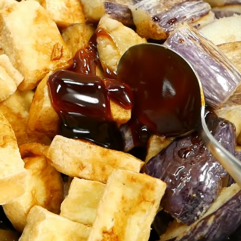 Bước 4 Ướp đậu hũ và cà tím Cà tím kho tộ chay