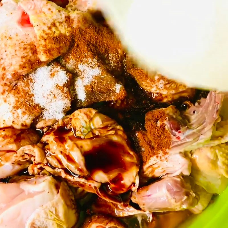 Bước 2 Ướp gà Gà ủ mía