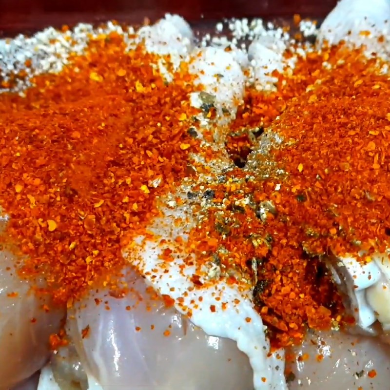 Bước 2 Ướp gà Gà chiên cốm