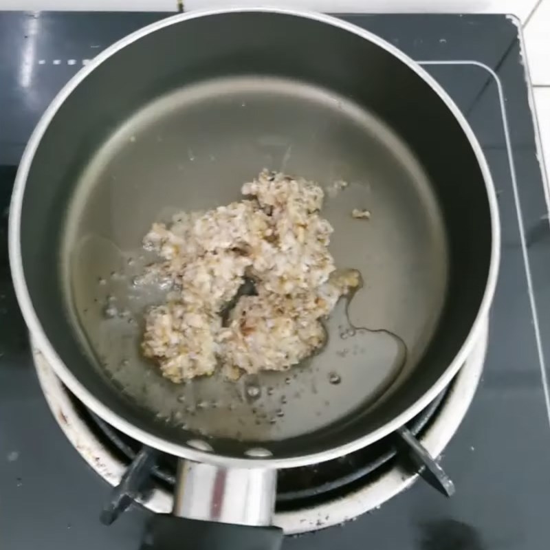 Bước 3 Ướp nấm và bào ngư Cháo bào ngư nấm hương cho bé