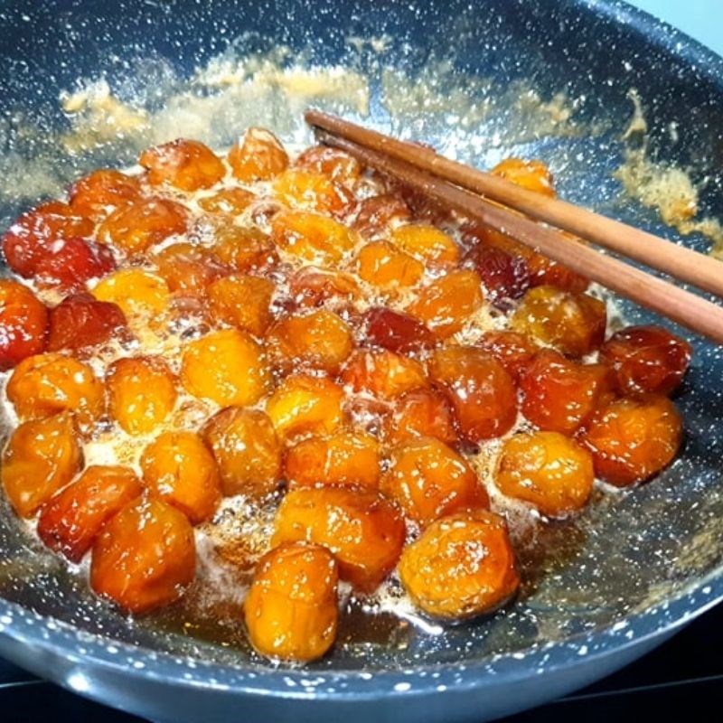 Bước 3 Ướp, sên mứt táo Mứt táo ta bằng nước vôi (Công thức được chia sẻ từ người dùng)