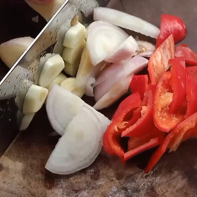Bước 3 Ướp thịt Thịt kho trứng cút