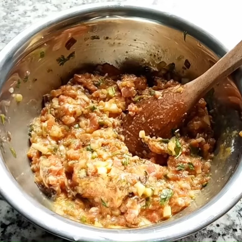 Bước 2 Ướp thịt Chả trứng muối