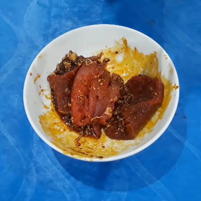 Bước 3 Ướp thịt bò Bò nướng ngũ vị bằng lò than
