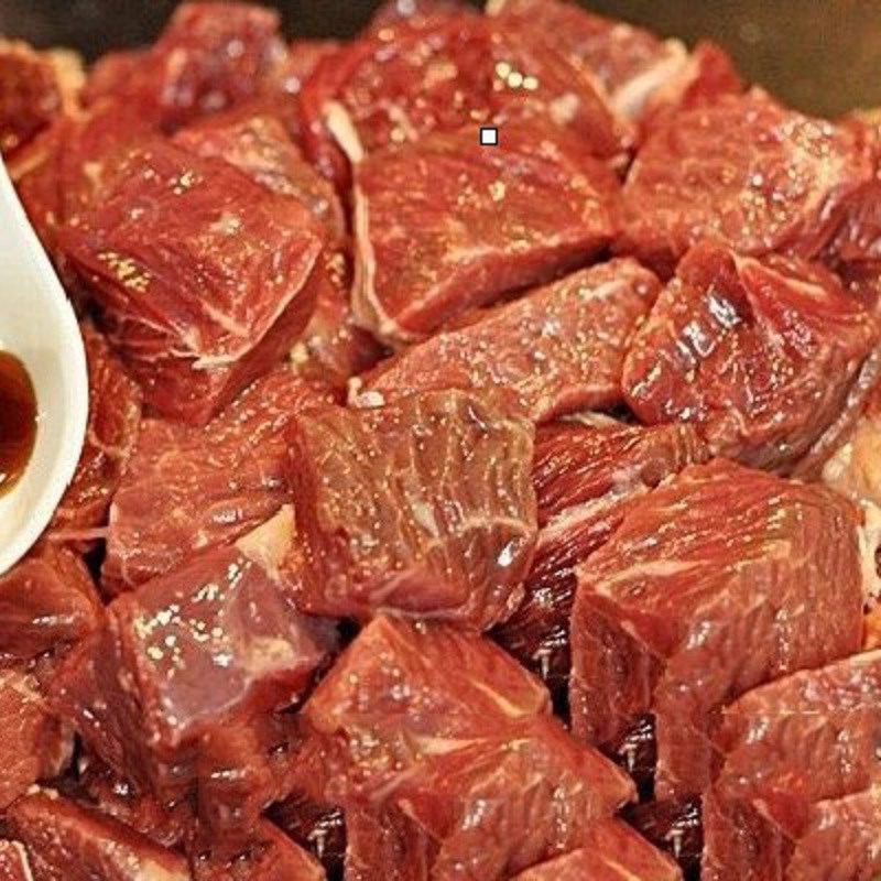 Bước 3 Ướp thịt bò Bò nướng rau củ