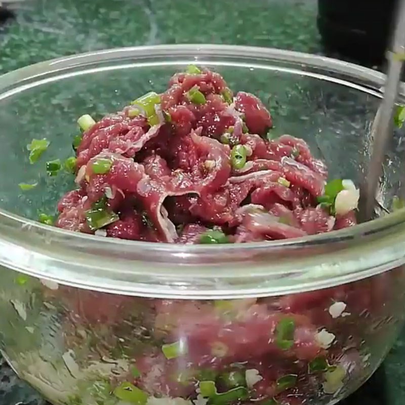 Bước 2 Ướp thịt bò Miến thịt bò