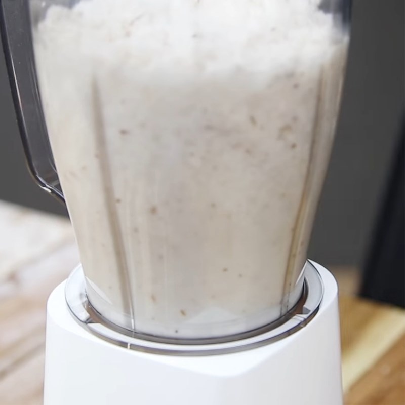 Bước 1 Vắt nước cốt dừa Bánh xèo tôm thịt