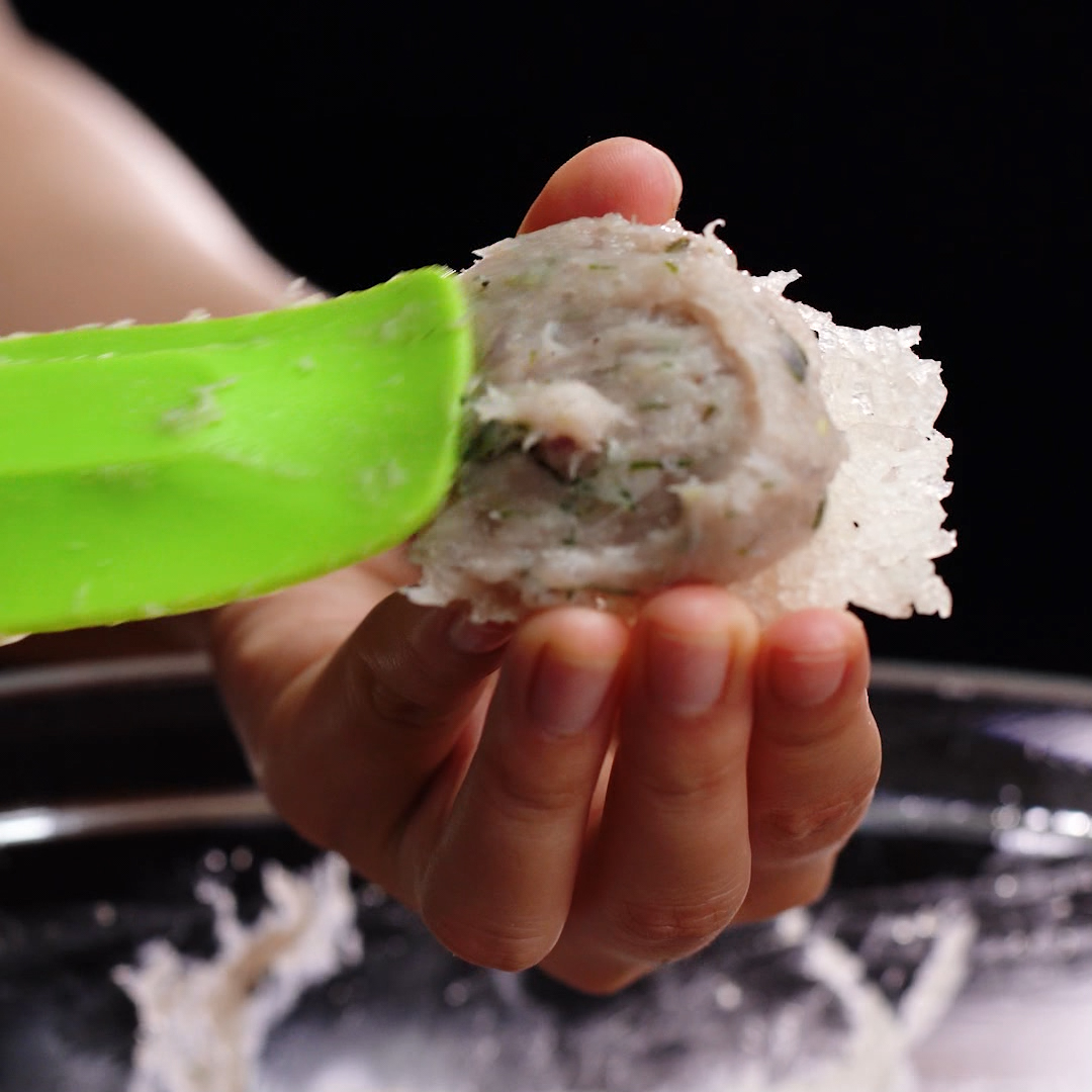 Bước 2 Quết chả Cơm cháy chả cá