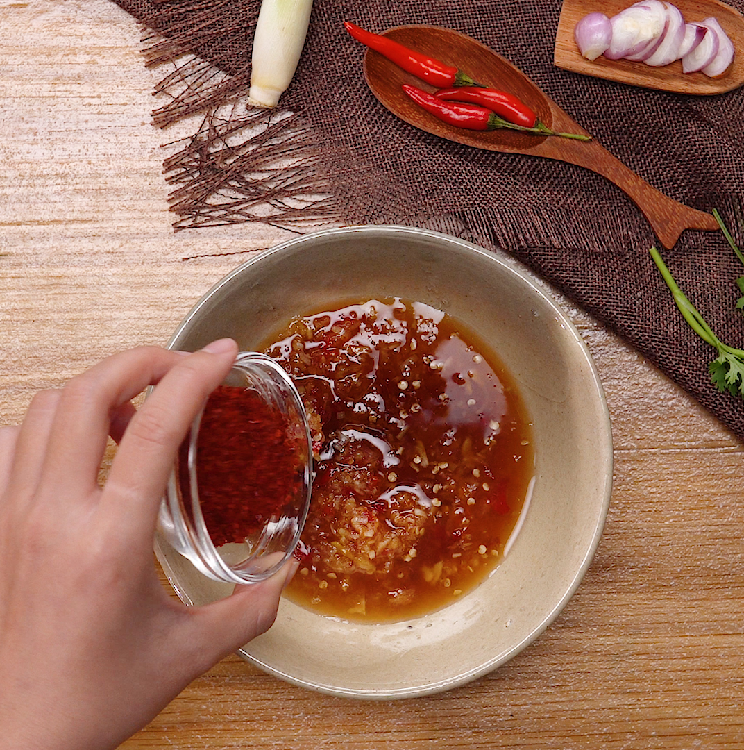 Bước 2 Làm sốt Thái Tôm sốt Thái