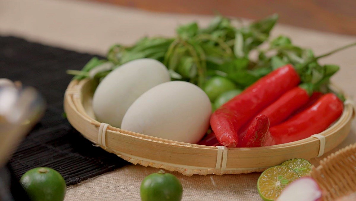 Nguyên liệu món ăn hột vịt lộn nướng