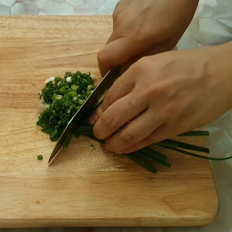 Bước 1 Sơ chế nguyên liệu Trứng cuộn tôm thịt