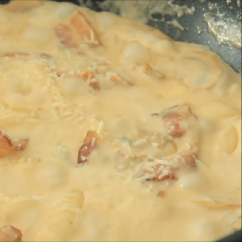 Bước 3 Xào bánh gạo Tokbokki sốt kem