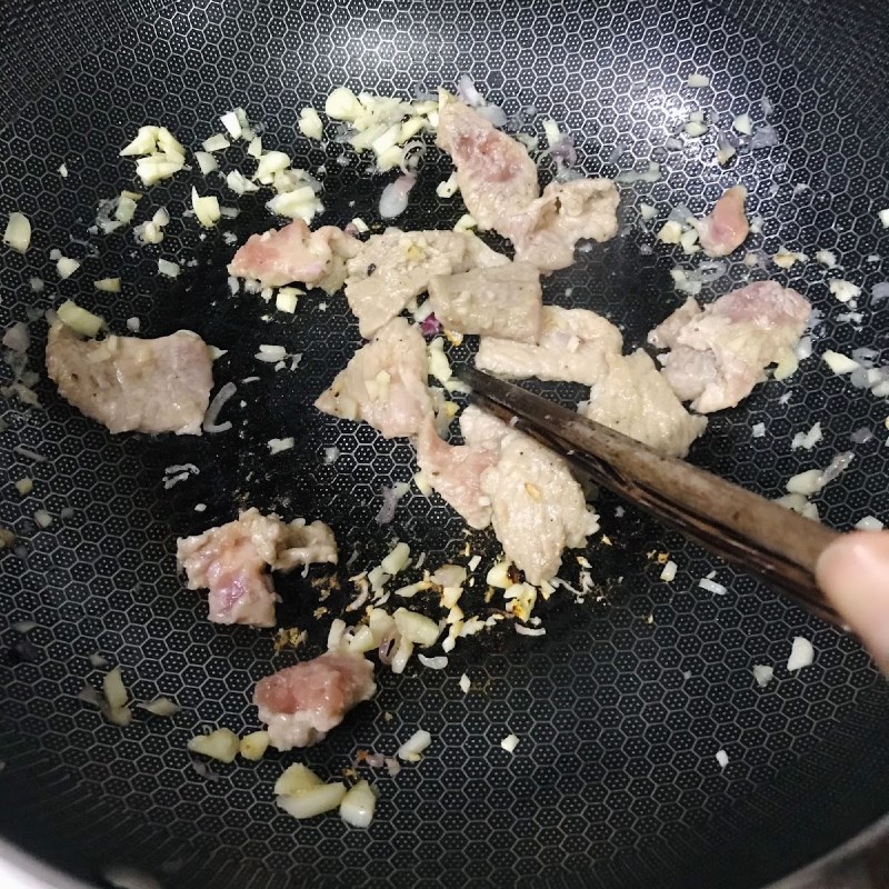 Bước 3 Xào cà tím với thịt, đậu hũ Cà tím xào thịt đậu hũ