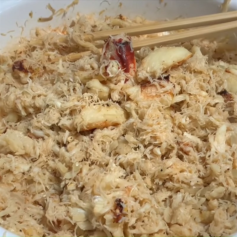 Bước 3 Xào cua Súp măng tây cua