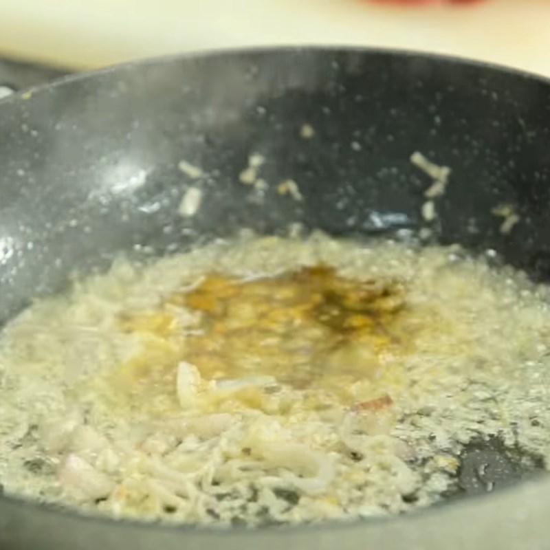 Bước 6 Xào gạch cua Canh cua tôm chua