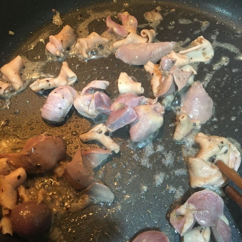 Bước 2 Xào lòng gà với cải thìa Cải thìa xào lòng gà
