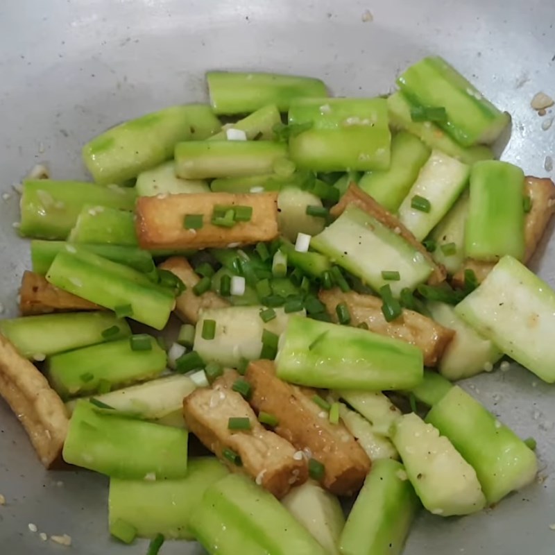 Bước 3 Xào mướp Mướp xào đậu hũ chay