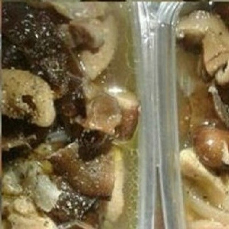 Bước 3 Xào nấu nguyên liệu Gà nấu đông với da heo