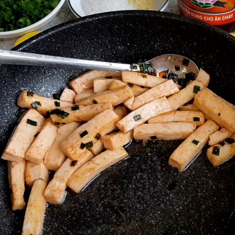 Bước 2 Xào nhân Cà tím cuộn chay nướng
