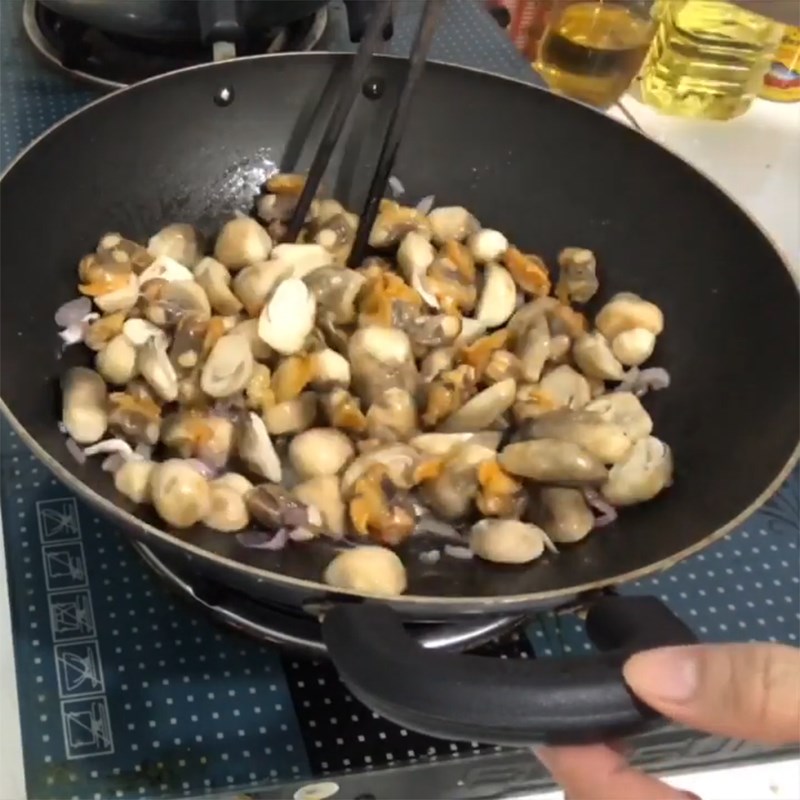 Bước 3 Xào sò lông Cháo sò lông