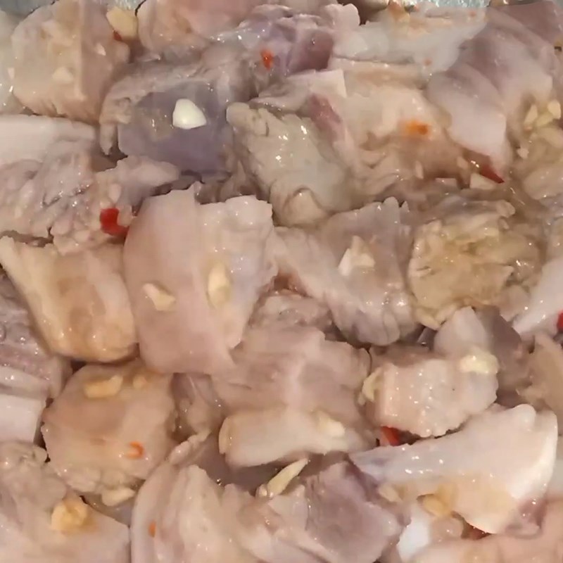 Bước 4 Xào thịt Thịt kho trứng cút