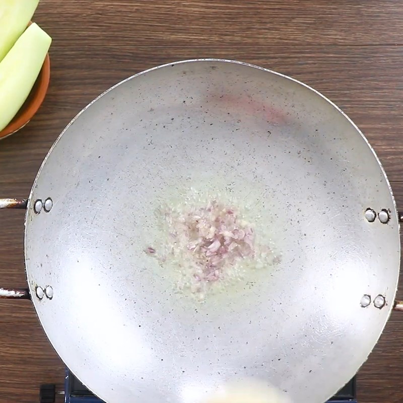 Bước 3 Xào tôm, thịt Chả tôm Thanh Hóa