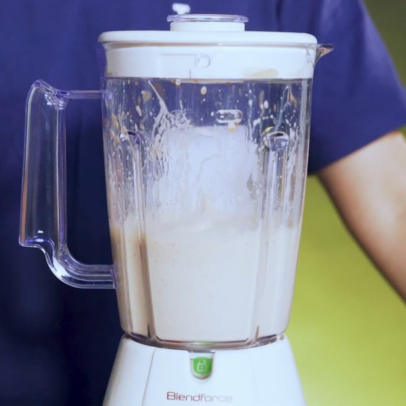 Bước 2 Xay cà phê đường đá Cà phê dừa