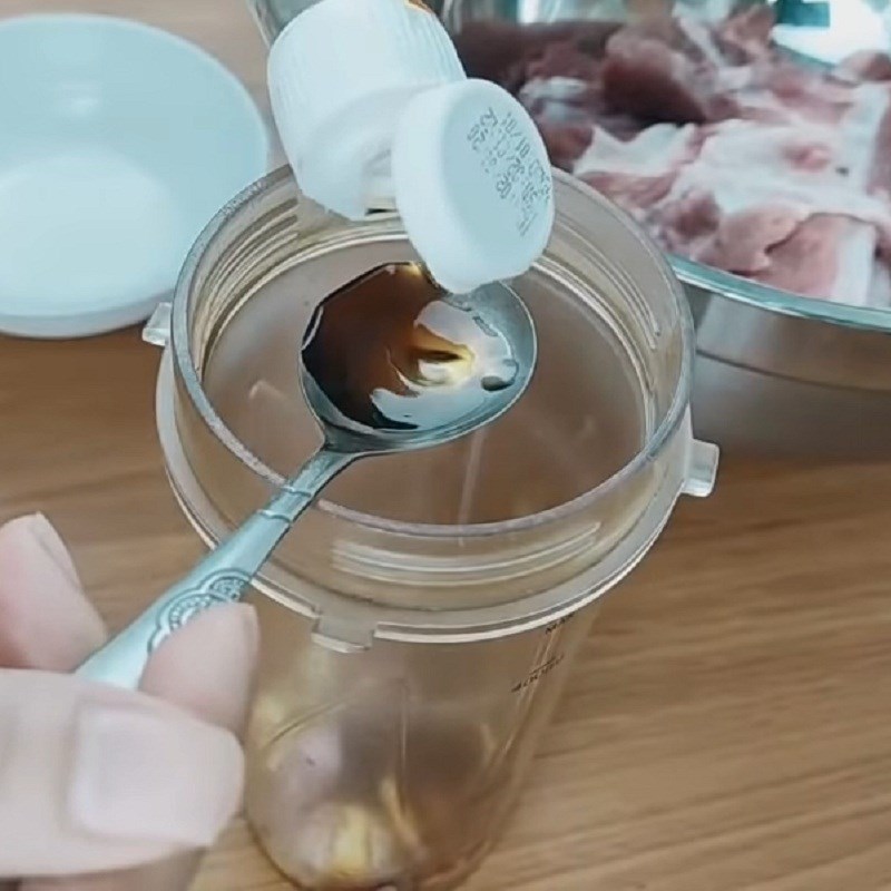 Bước 2 Xay hỗn hợp sốt ướp Thịt nướng xá xíu bằng nồi chiên không dầu