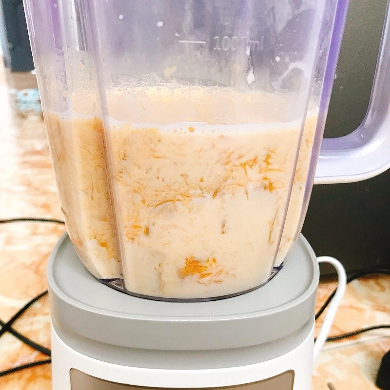 Bước 2 Xay hỗn hợp sữa và bí đỏ Sữa bí đỏ (công thức được chia sẻ từ người dùng)