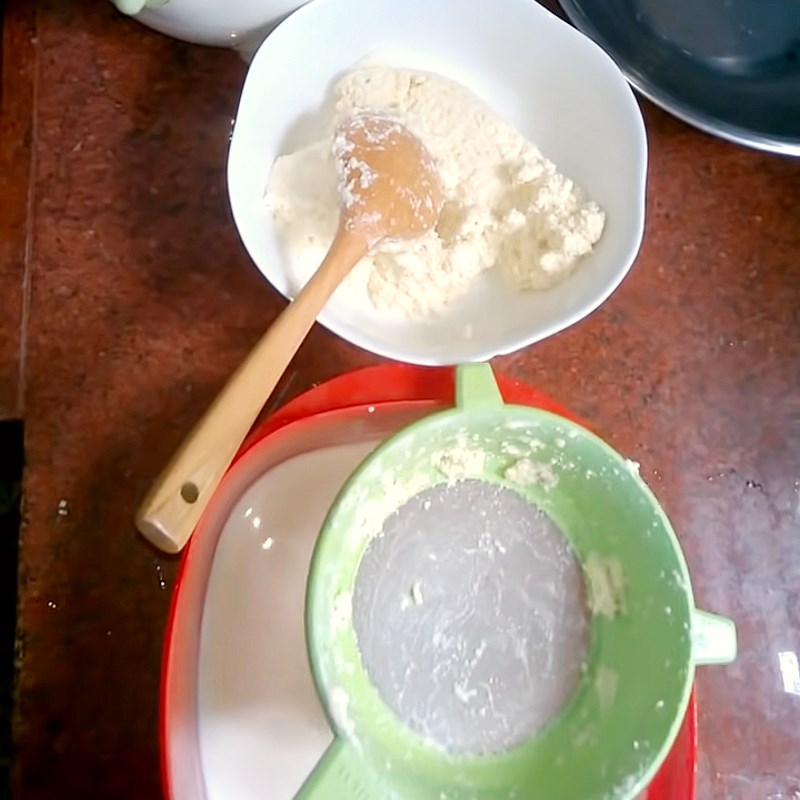 Bước 2 Xay nhuyễn và lọc nước đậu nành Sữa đậu nành bằng máy xay sinh tố